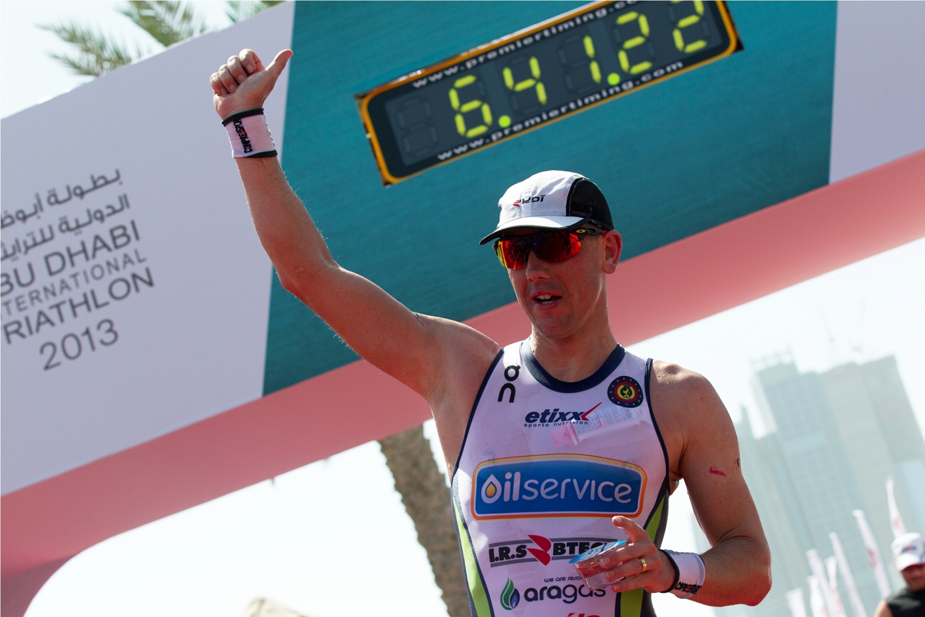 Frederik Van Lierde, champion du monde IRONMAN, parraine l’équipe Croix-Rouge aux 20 km de Bruxelles
