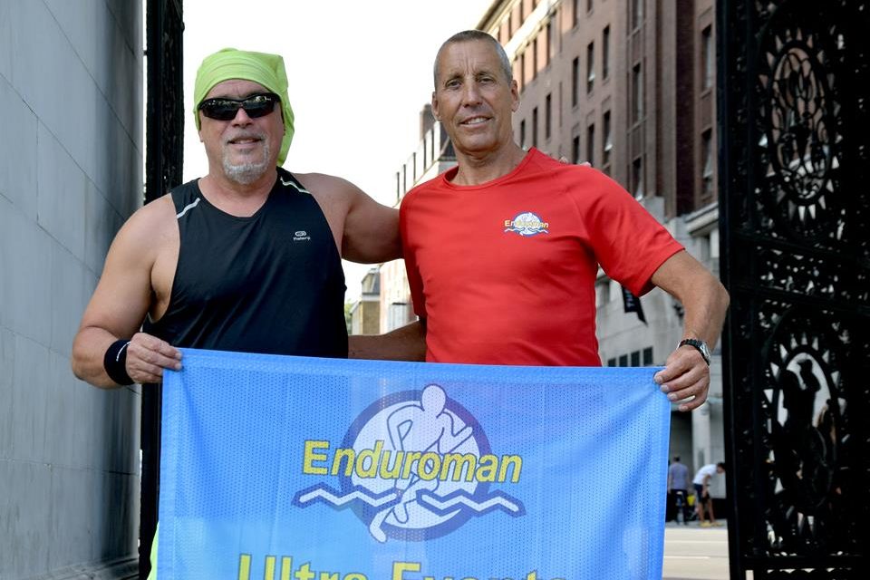 Un français de 56 ans termine le célèbre Enduroman et traverse la manche en 15h