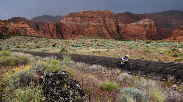 636943945 ironman dm1142