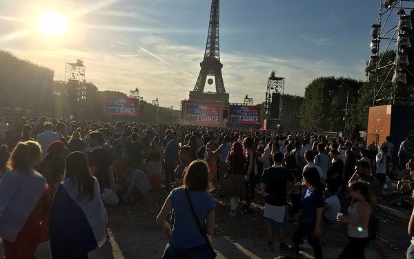 Frais de port offerts et une paire de lacets Xtenex BLEU BLANC ROUGE offerte pour toute commande passée sur le site www.accessoires-running.com‏