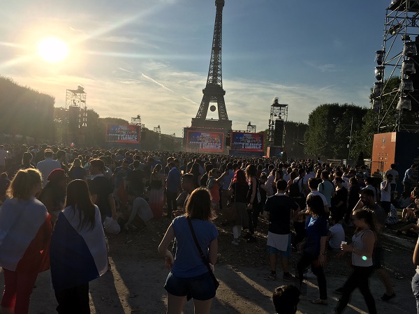 Frais de port offerts et une paire de lacets Xtenex BLEU BLANC ROUGE offerte pour toute commande passée sur le site www.accessoires-running.com‏