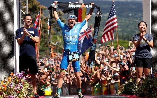 UNE JOURNEE DE RECORDS ET CELEBRATIONS : PATRICK LANGE ET DANIELA RYF REMPORTENT LE CHAMPIONNAT DU MONDE IRONMAN BROUGHT TO YOU BY AMAZON