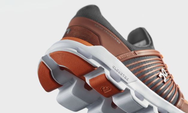 ON Clouds sort une nouvelle innovation amortissante :  la mousse Helion !