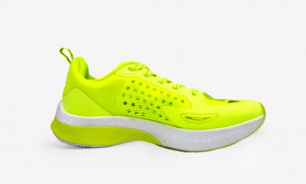 Peak UP30, plaque carbone pour les petits budgets ?